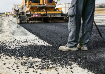 Asphalt paving